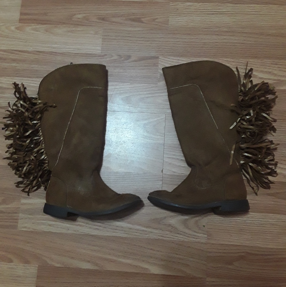 Girls Fringe Boots